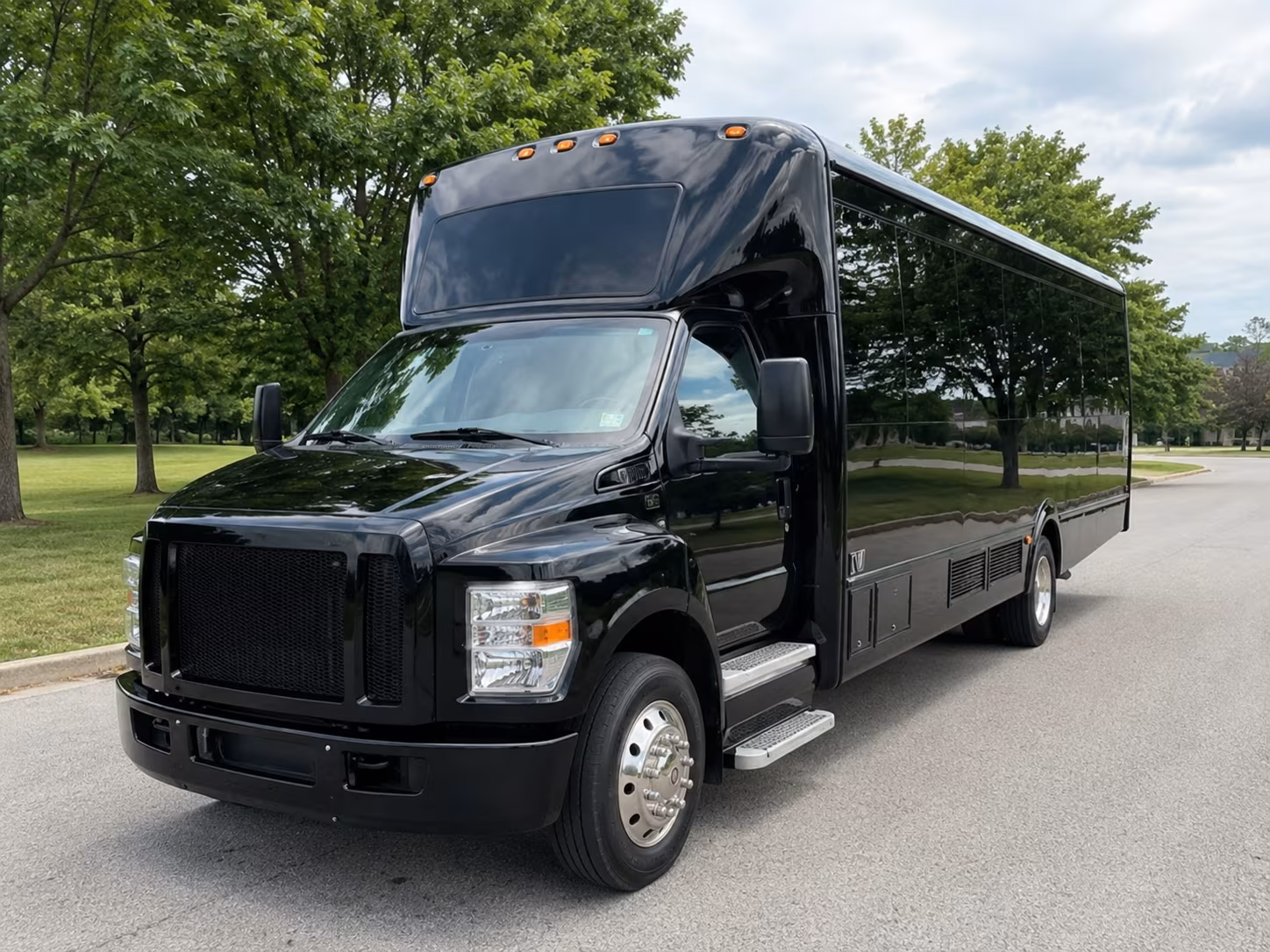 dearborn party bus
